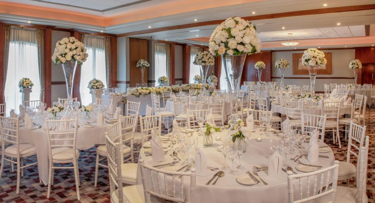 Thorpe Park Hotel And Spa Leeds  Eksteriør bilde