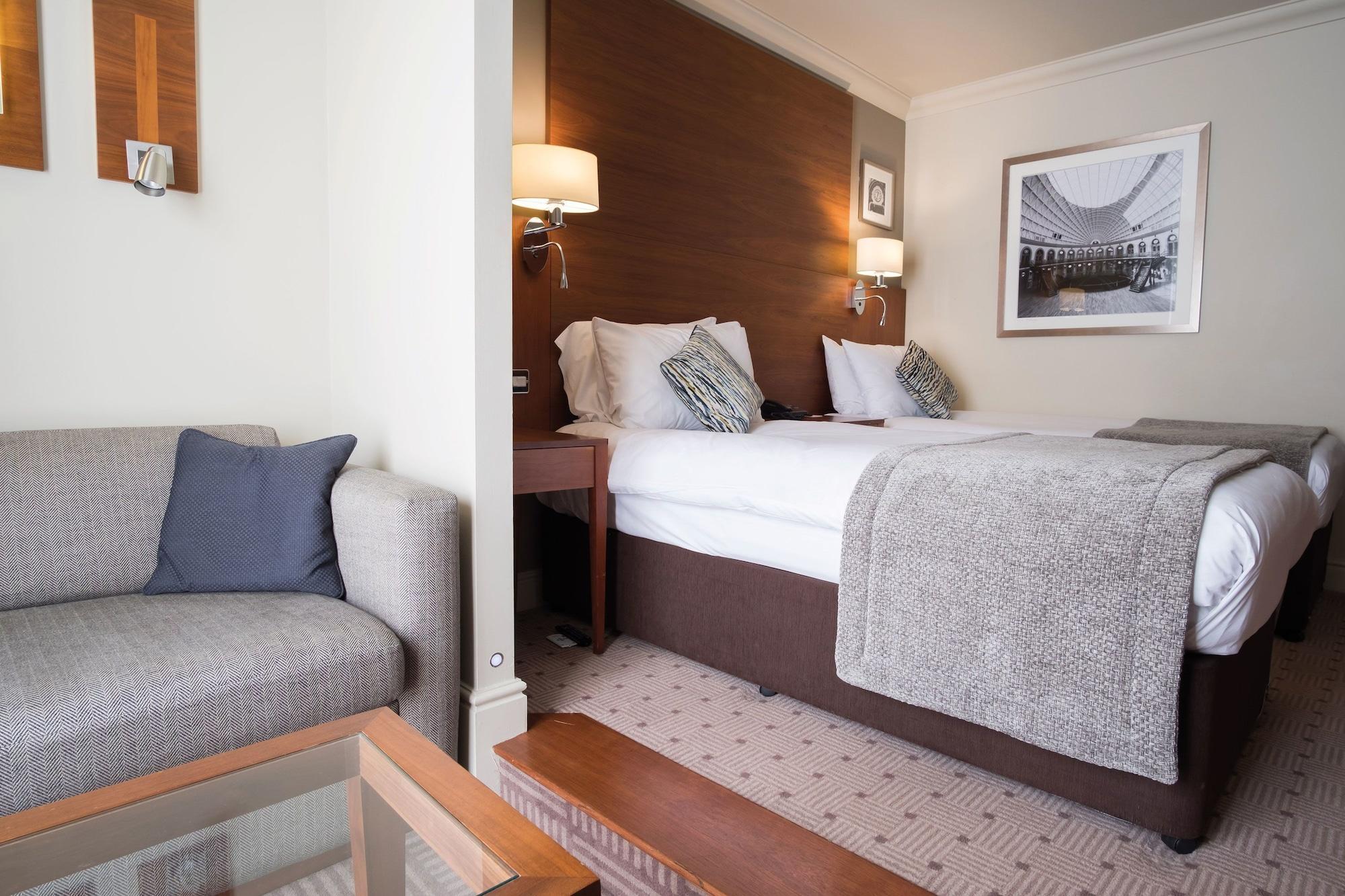 Thorpe Park Hotel And Spa Leeds  Eksteriør bilde